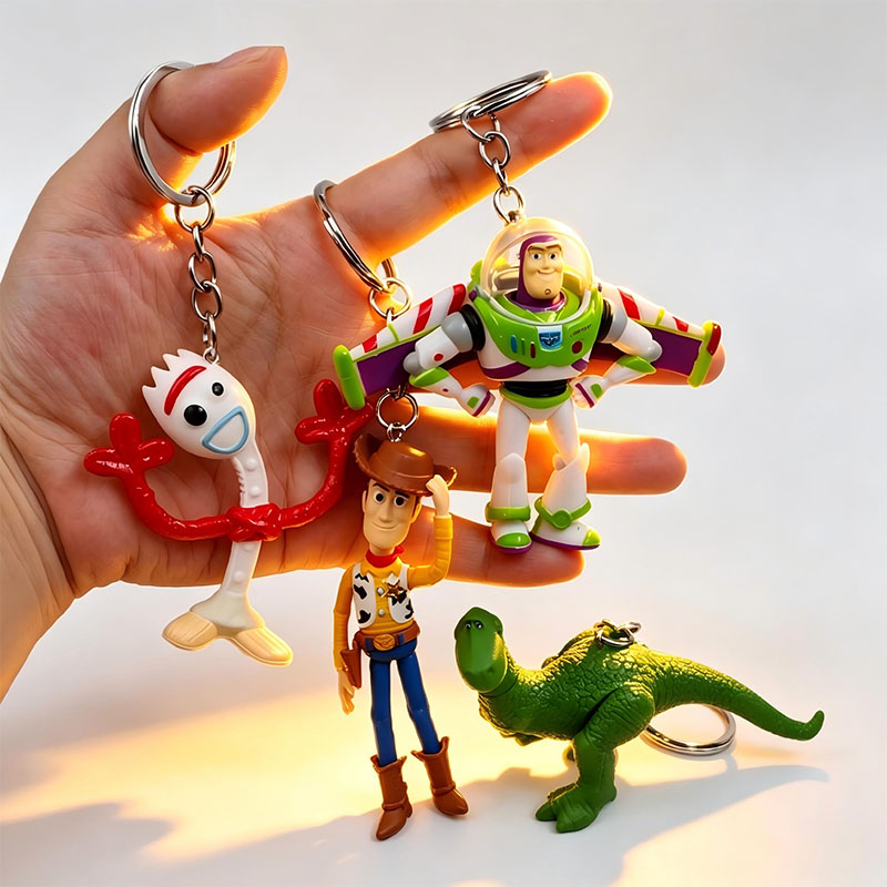 Набор брелоков «История игруше – обзор и цена Gaming Console Keychain